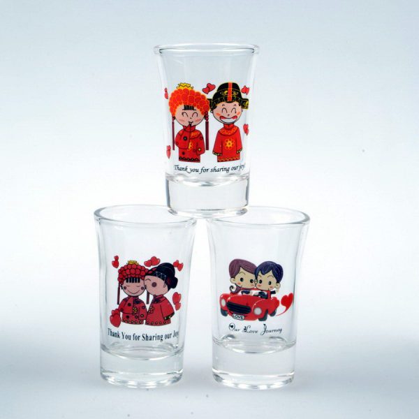 high quality lovely personalized customised wedding shot glasses